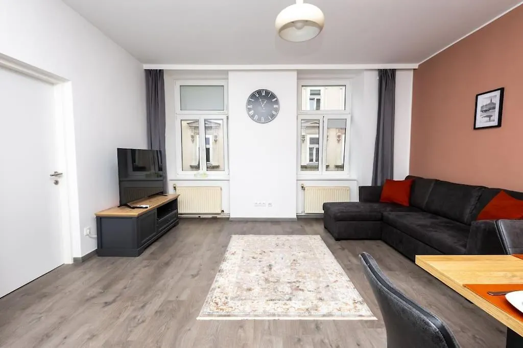 Enjoy Apartments, Quiet Street, Apartment With Two Bedrooms Sleeps 6 Ac Wien