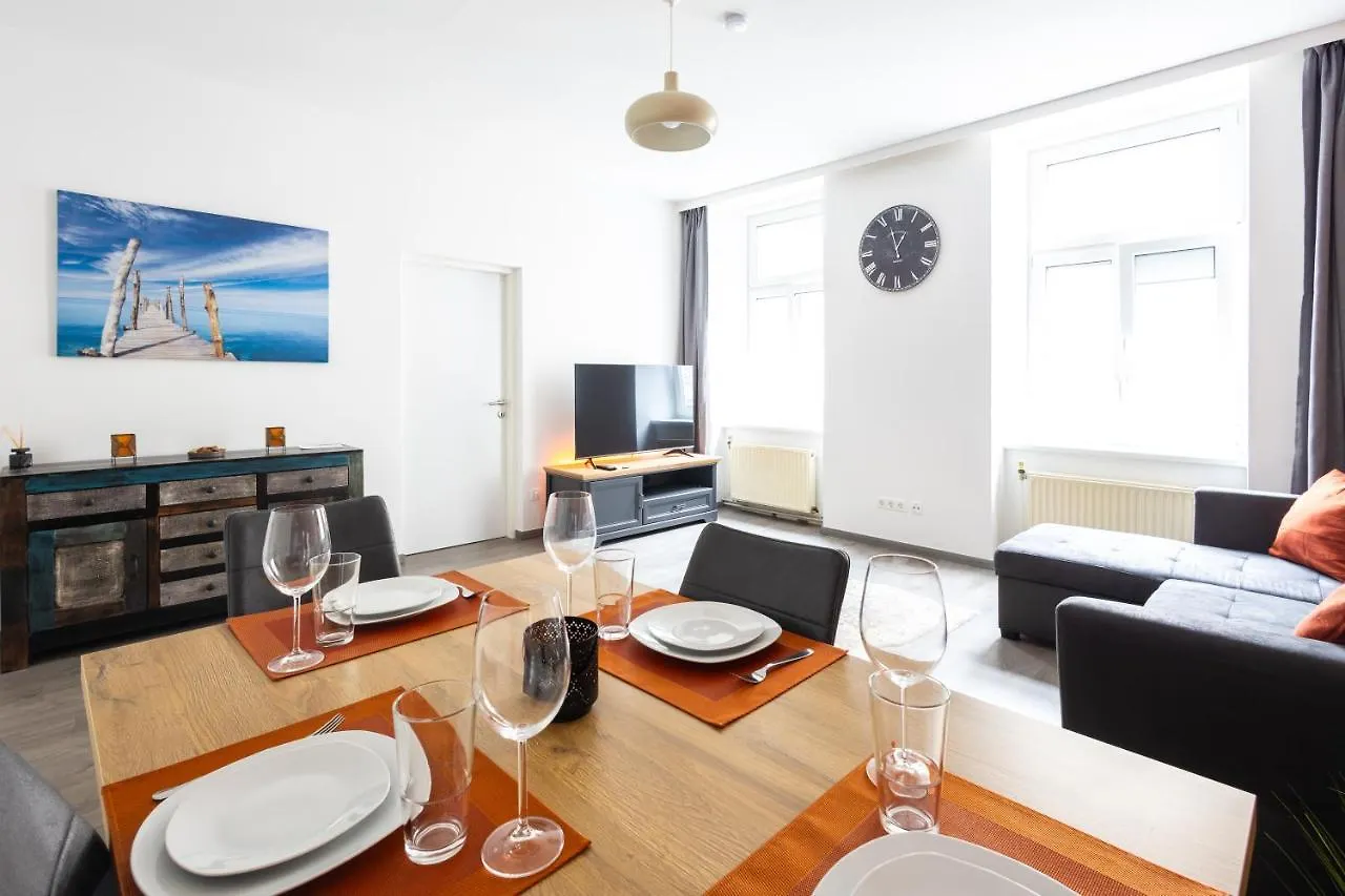 Enjoy Apartments, Quiet Street, Apartment With Two Bedrooms Sleeps 6 Ac Wien 0*,  Österreich